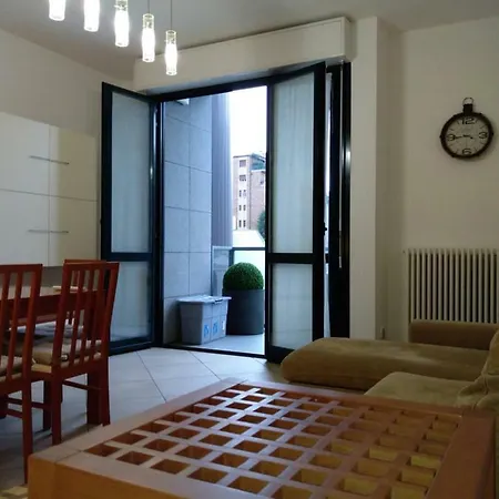 Apartamento Housetommycomo Como